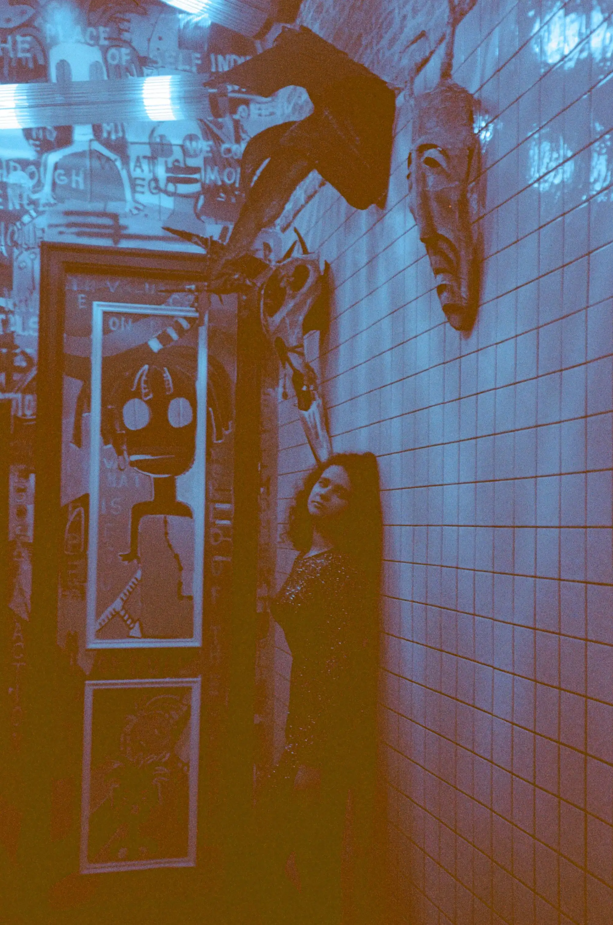 В ресторане Two Arcs Art Space
