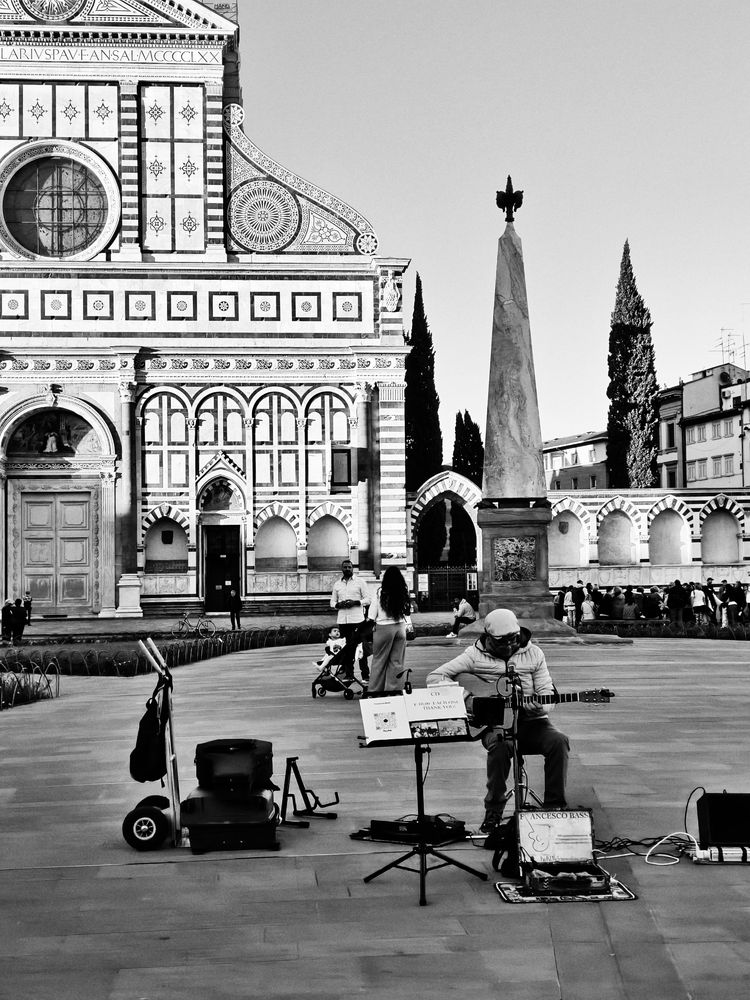 музыкант возле Santa Maria Novella